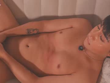 enyollbloss live webcam