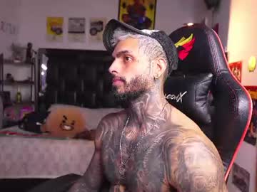 logan_hugh8 live webcam