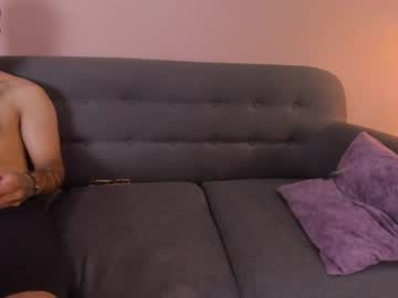 raven_y_vex_ live webcam