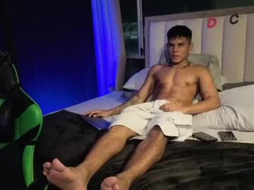 /register/ webcam capture