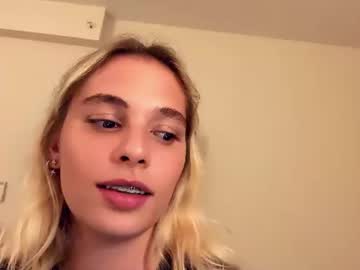 /register/ webcam capture